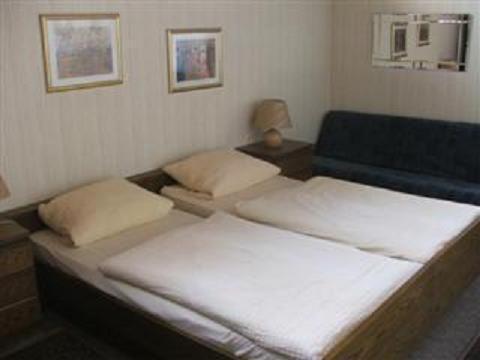 Hotel Heidehaus بوروسيا مونشنغلادباخ الغرفة الصورة